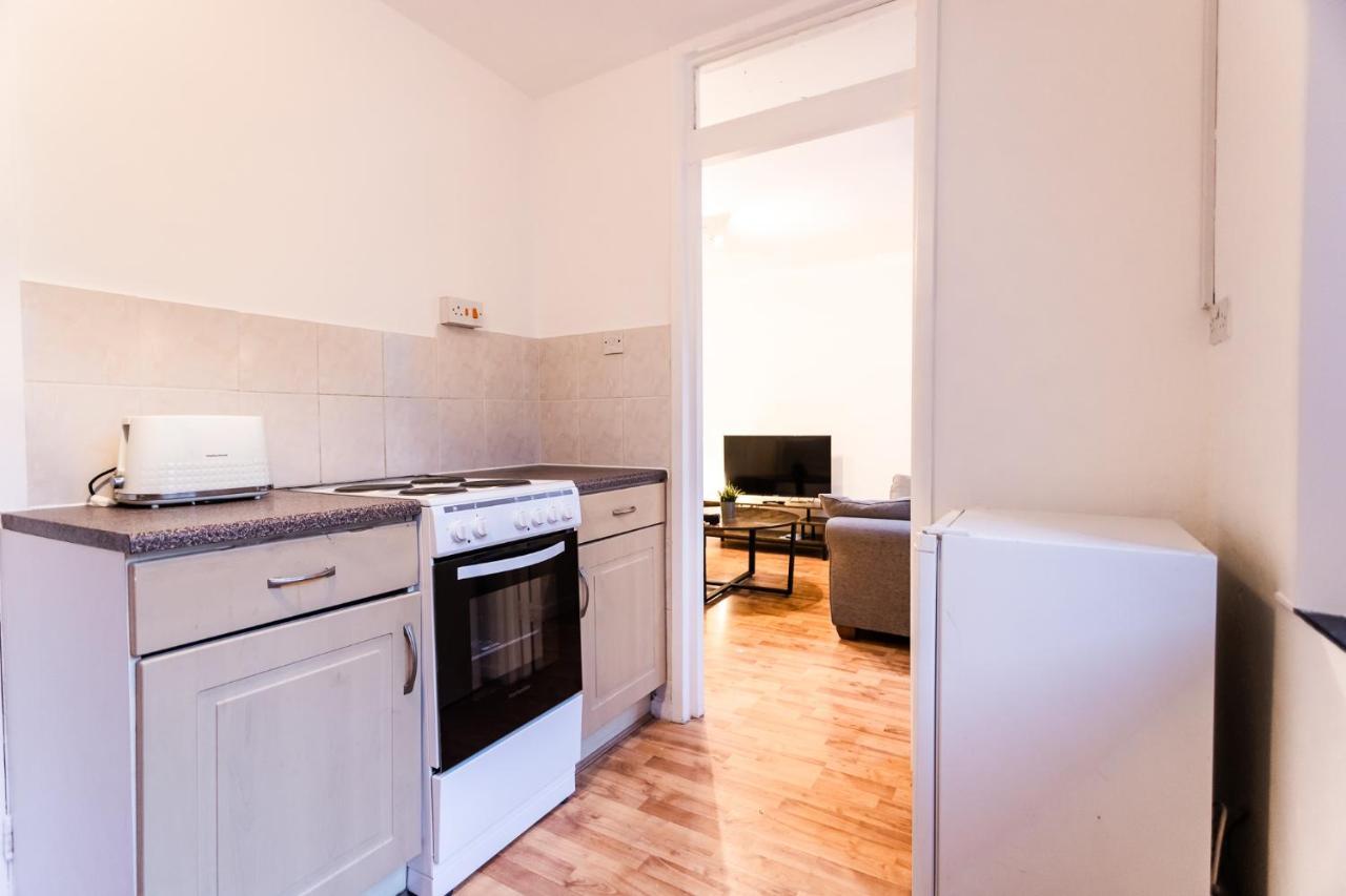 Apartament October Disc - Long - Contractors Bristol